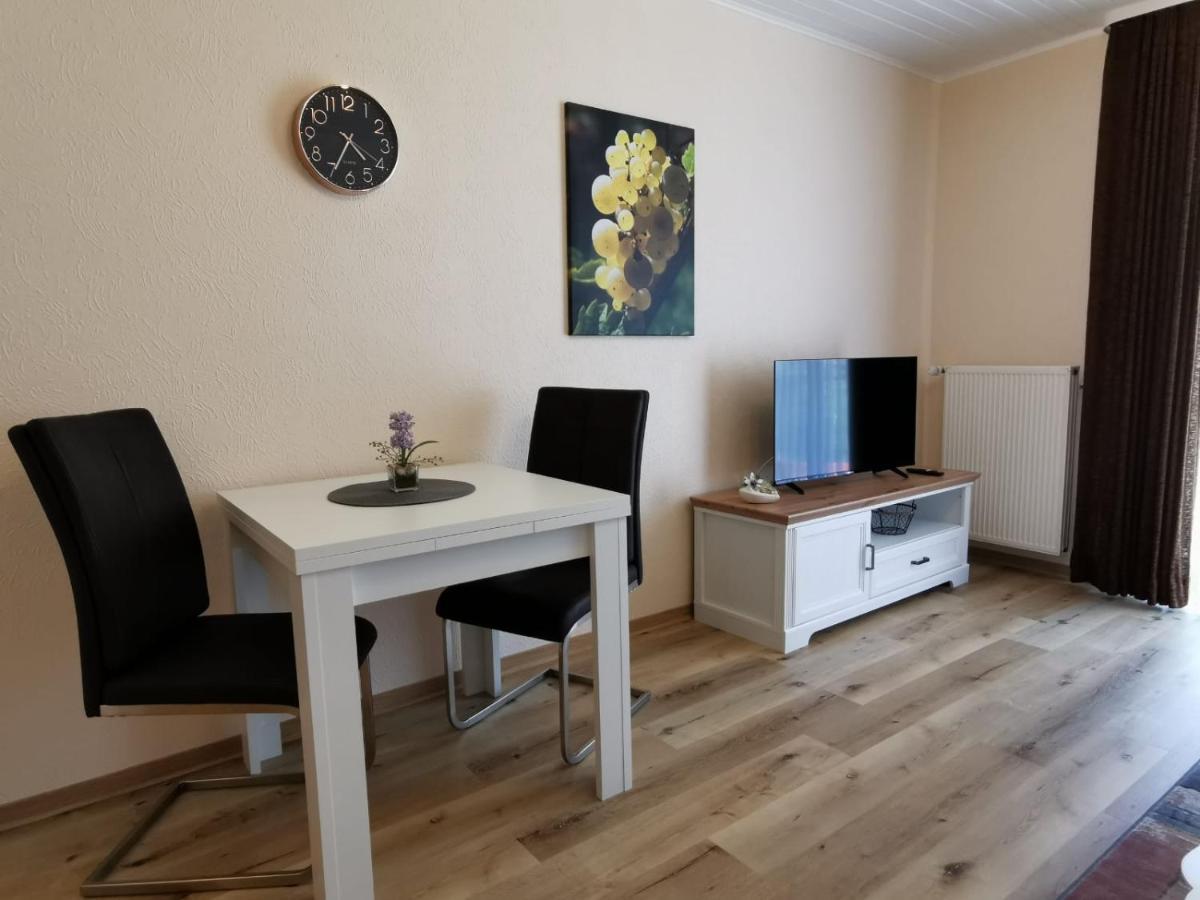 Haus Weingarten Appartements-Zimmer 恩斯特 外观 照片